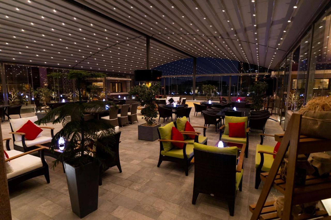 Radisson Blu Hotel, Jeddah Corniche Exteriér fotografie The lobby