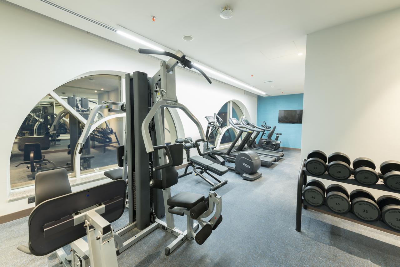 Radisson Blu Hotel, Jeddah Corniche Exteriér fotografie The gym at the hotel