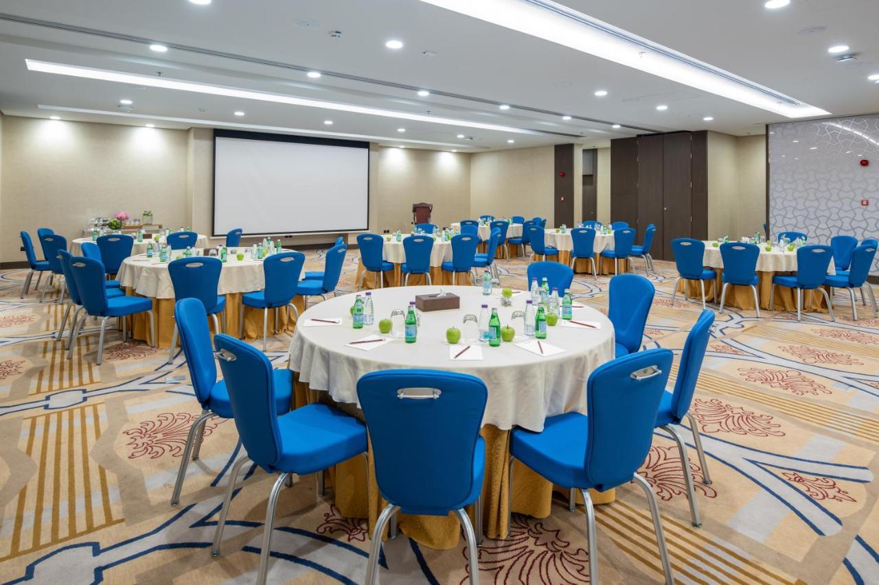 Radisson Blu Hotel, Jeddah Corniche Exteriér fotografie Meeting room